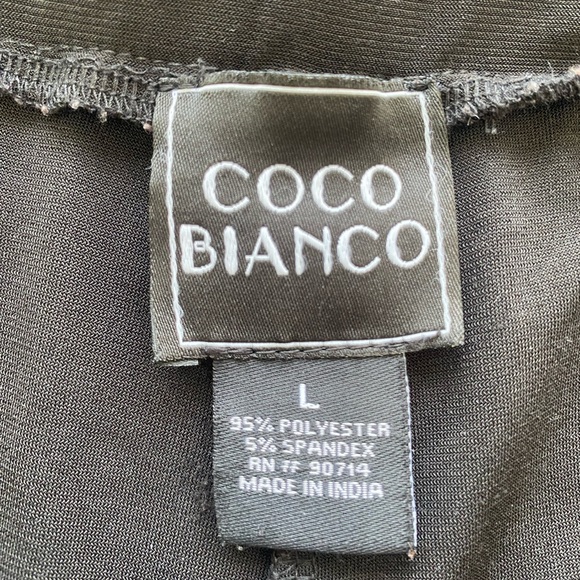 Coco Bianco wide leg flowy black pant/slack w/gold button detail - Picture 4 of 7